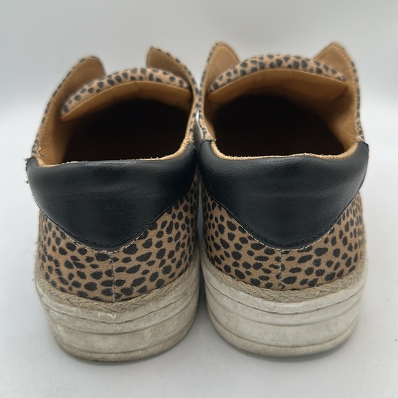 Universal Thread leopard print slip-on sneakers, size 8 - Picture 7 of 10